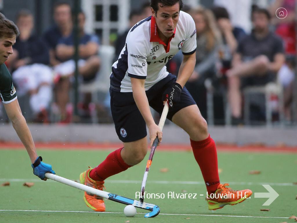 HOCKEY PLAYER